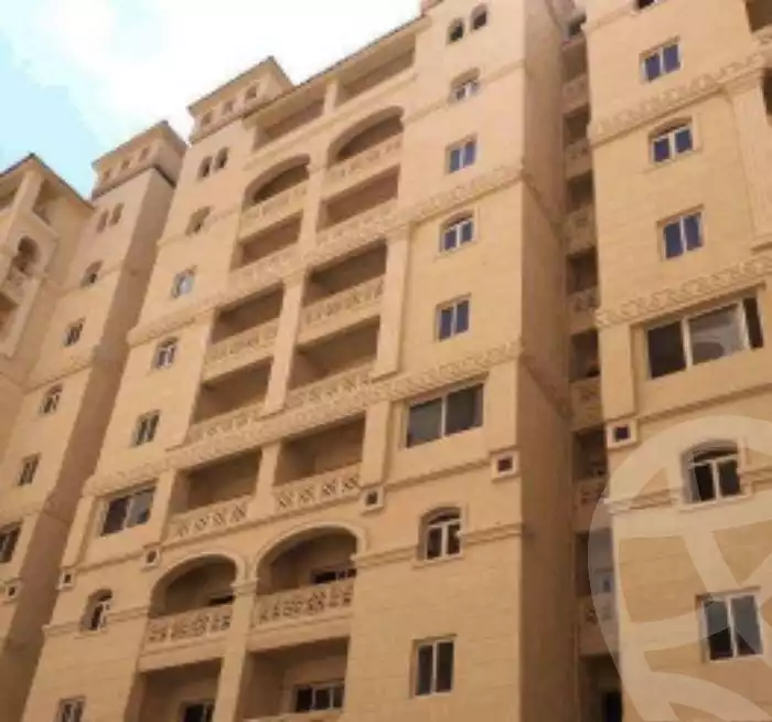 https://aqarmap.com.eg/ar/listing/1927439-for-sale-alexandria-smouha-compounds-in-smouha-smouha-entrance-compound-hyt