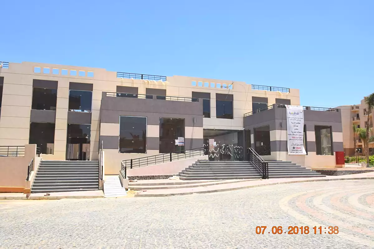 https://aqarmap.com.eg/ar/listing/2126450-projects-eshraqa-mall