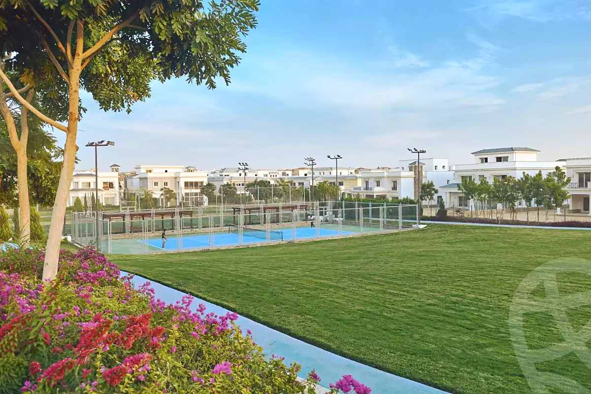 https://aqarmap.com.eg/ar/listing/2485444-projects-mountain-view-3