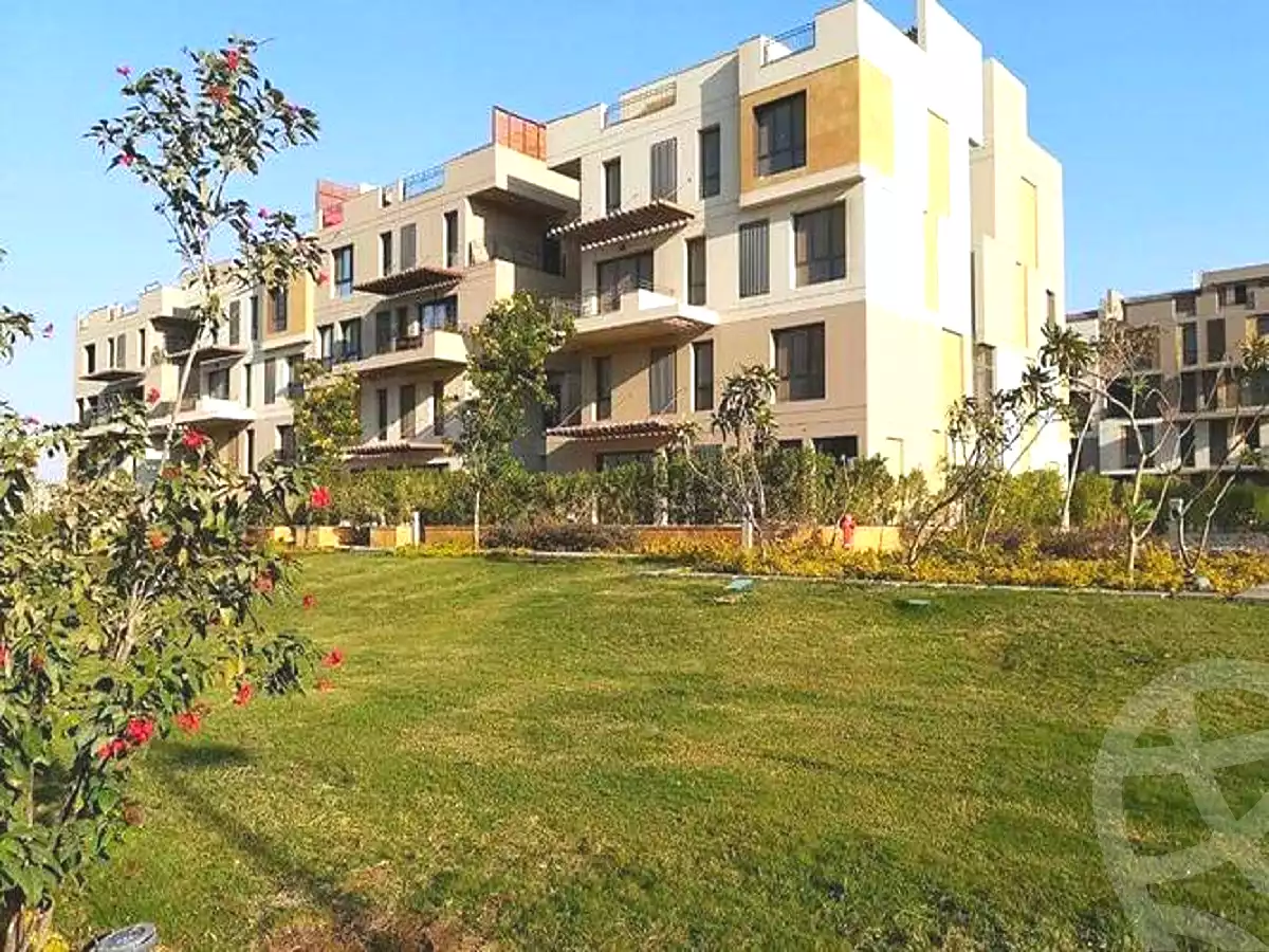 https://aqarmap.com.eg/ar/listing/2168472-projects-eastown
