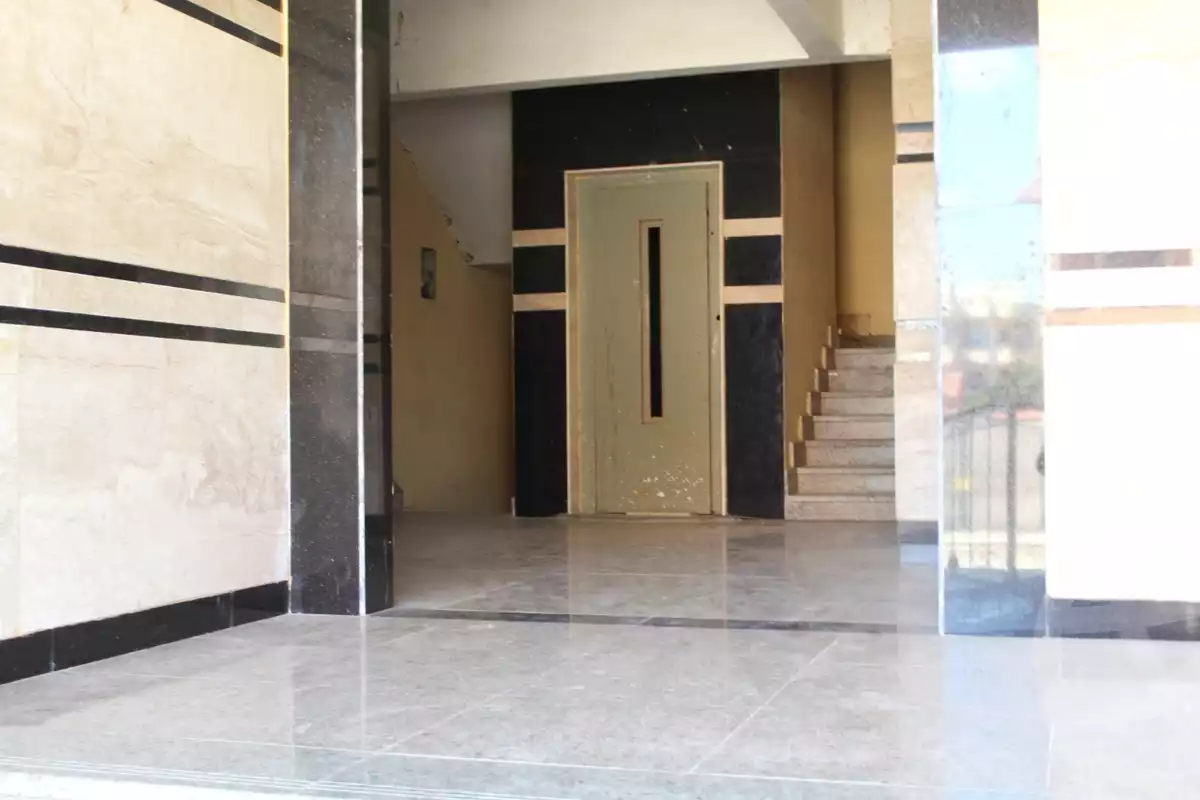 https://aqarmap.com.eg/ar/listing/2606604-for-rent-building-cairo-6th-of-october