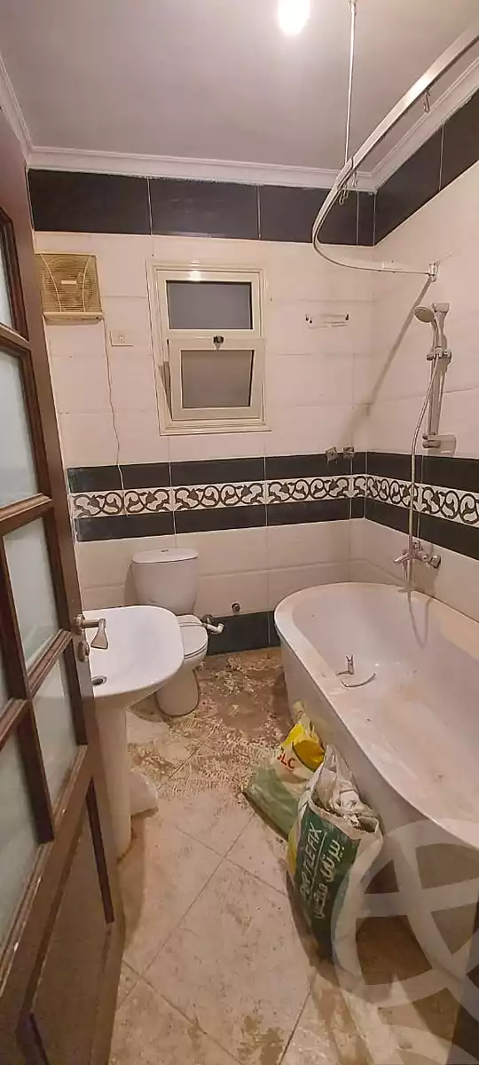https://aqarmap.com.eg/ar/listing/2729714-for-sale-apartment-cairo-el-sheikh-zayed-city