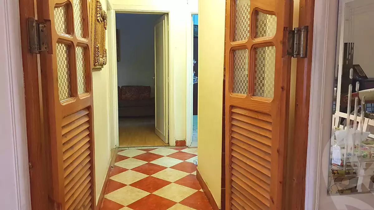 https://aqarmap.com.eg/ar/listing/2875401-for-sale-cairo-dar-el-salam-l-yswy-abd-el-moneim-riad-st