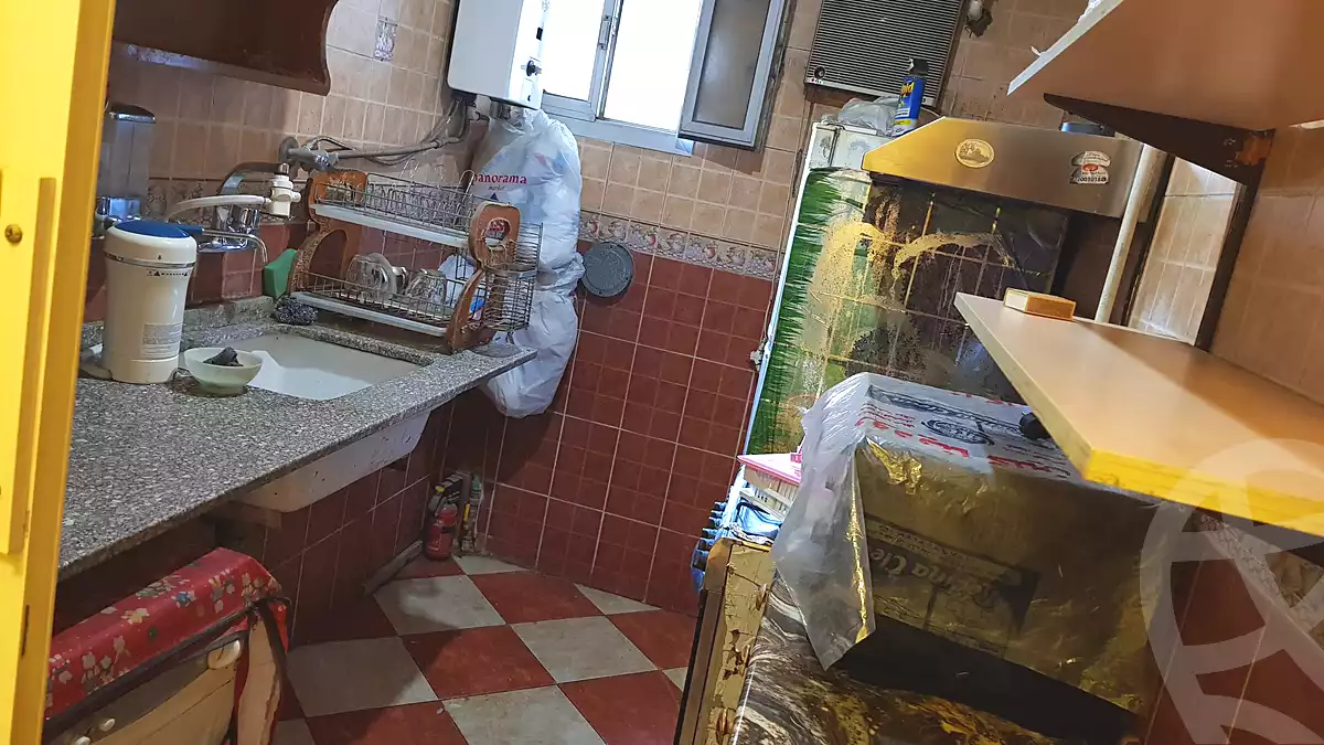 https://aqarmap.com.eg/ar/listing/2875401-for-sale-cairo-dar-el-salam-l-yswy-abd-el-moneim-riad-st