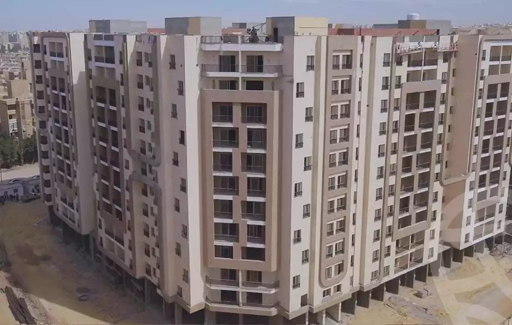 https://aqarmap.com.eg/ar/listing/5735083-projects-capital-east-compound