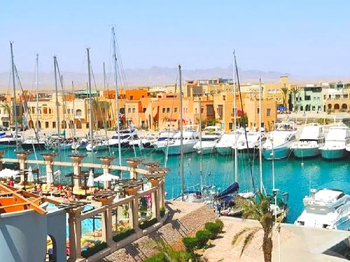 https://aqarmap.com.eg/ar/listing/2832119-projects-abo-tig-marina