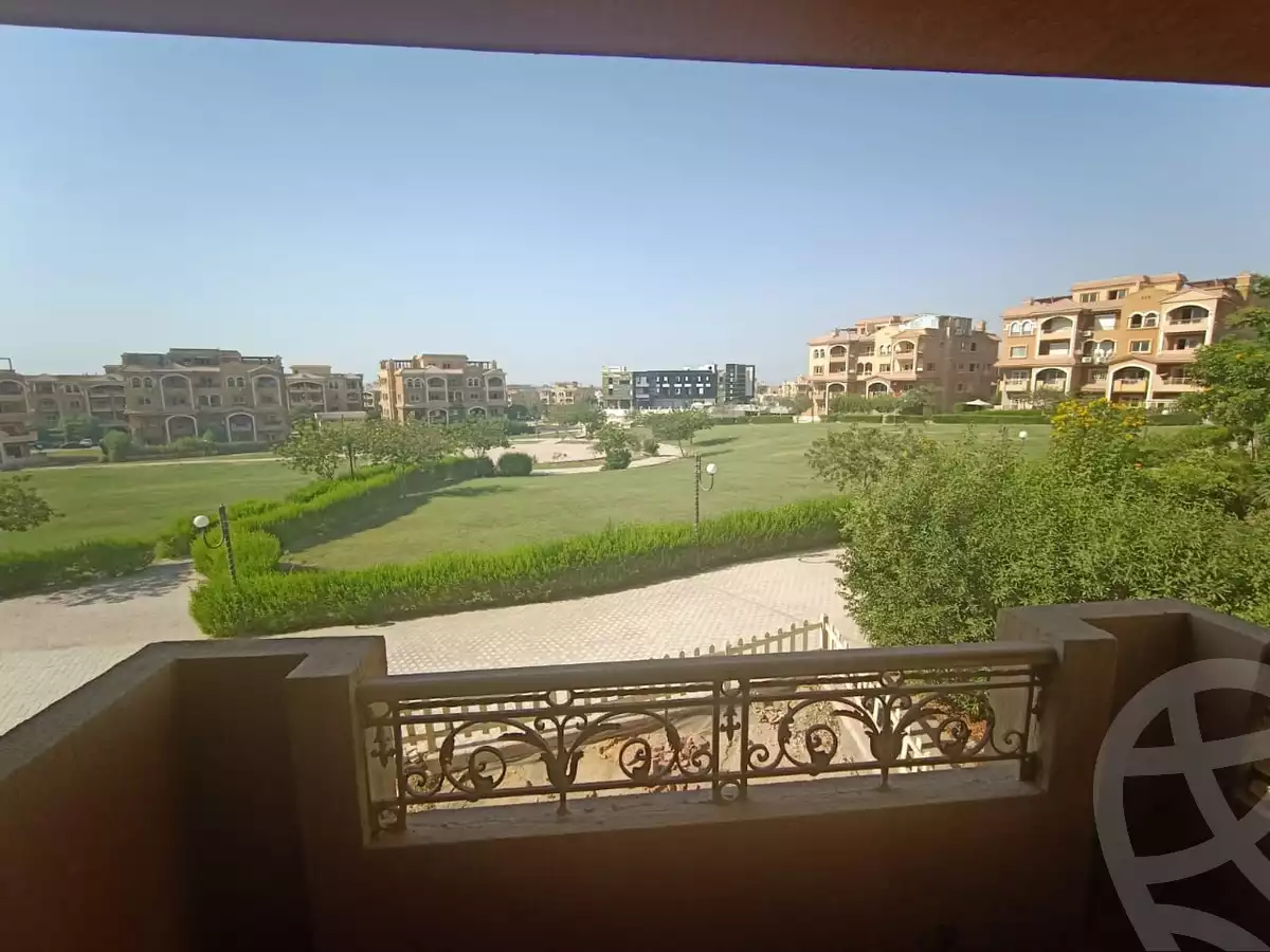 https://aqarmap.com.eg/ar/listing/2857639-for-sale-cairo-el-sheikh-zayed-city-compounds-in-sheikh-zayed-el-khamayel