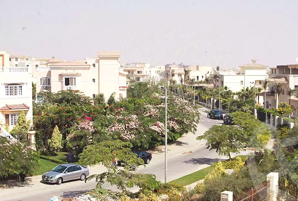 https://aqarmap.com.eg/en/listing/2859827-projects-royal-hills-october