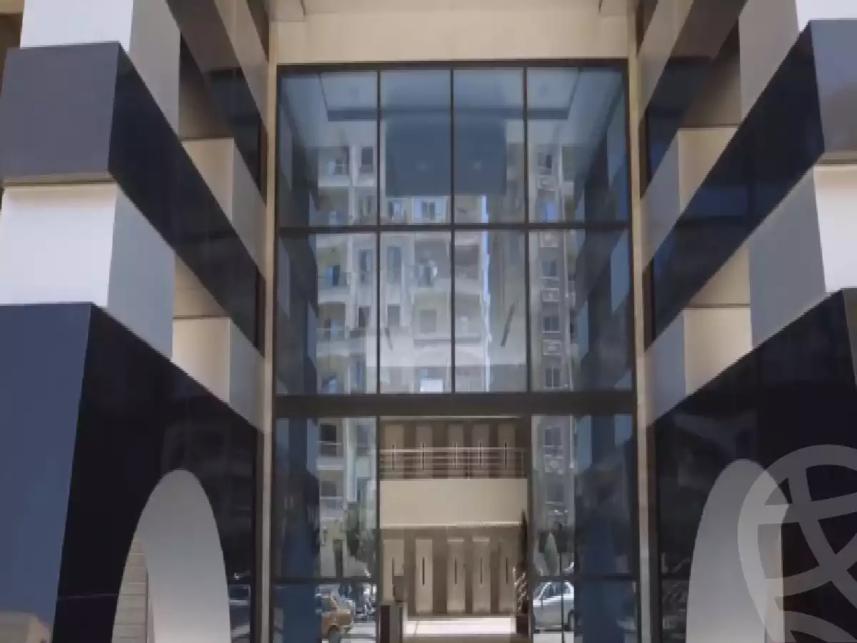 https://aqarmap.com.eg/ar/listing/4973345-projects-emc-mall