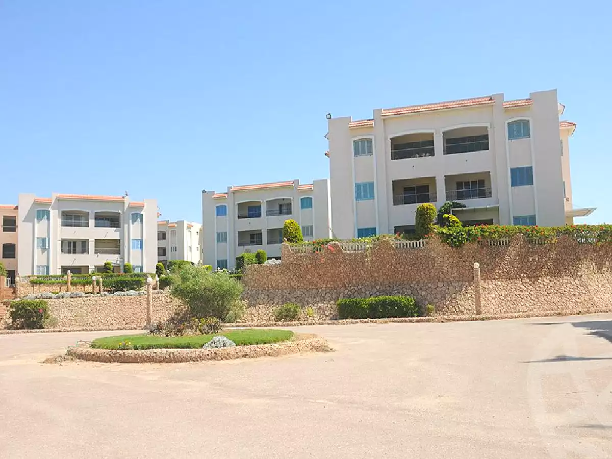 https://aqarmap.com.eg/ar/listing/3045237-projects-granda-beach-resort