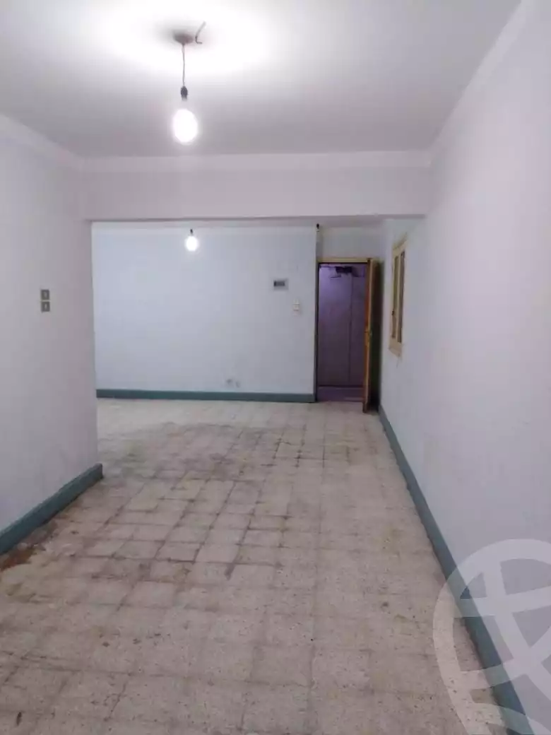 https://aqarmap.com.eg/ar/listing/3139611-for-rent-asyut-asyut-city-el-sadat-st