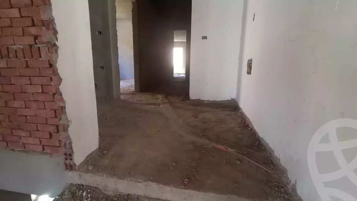 https://aqarmap.com.eg/ar/listing/3666483-for-sale-cairo-el-sheikh-zayed-city-el-hay-el-thaleth-ashaer-lhy-lthlth-shr