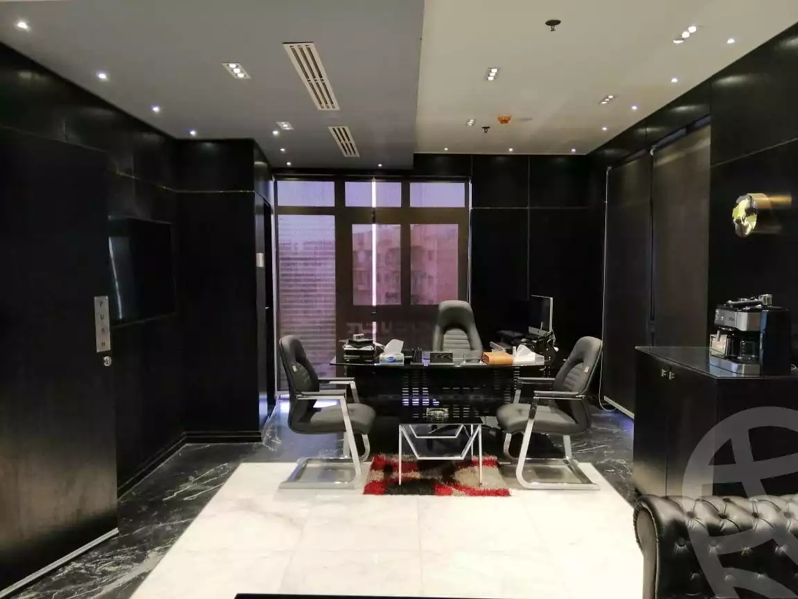 https://aqarmap.com.eg/ar/listing/3686843-for-sale-cairo-el-sheikh-zayed-city-compounds-in-sheikh-zayed-the-courtyard
