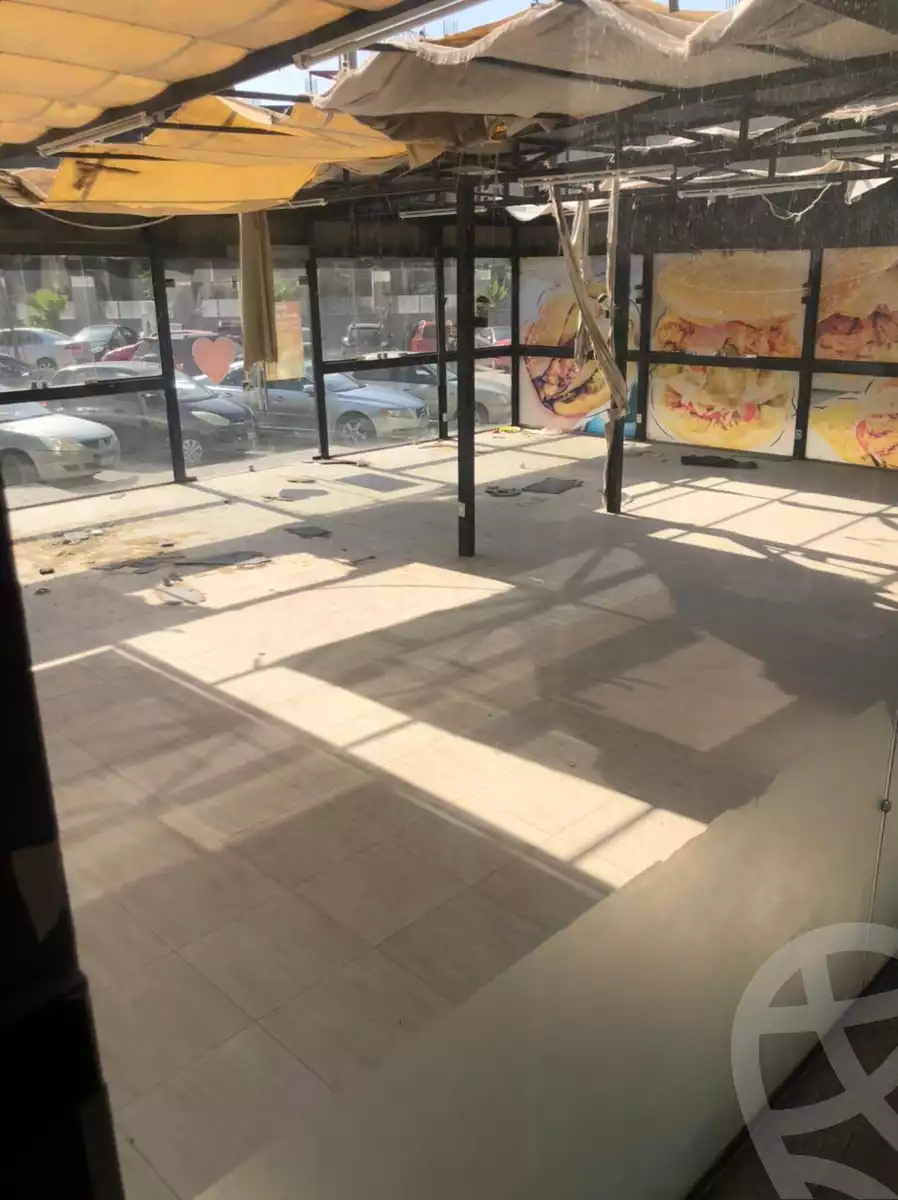 https://aqarmap.com.eg/ar/listing/3467252-for-rent-cairo-new-cairo-ltjm-lkhms-90th-street-90th:-between-mountain-view-roundabout-and-auc