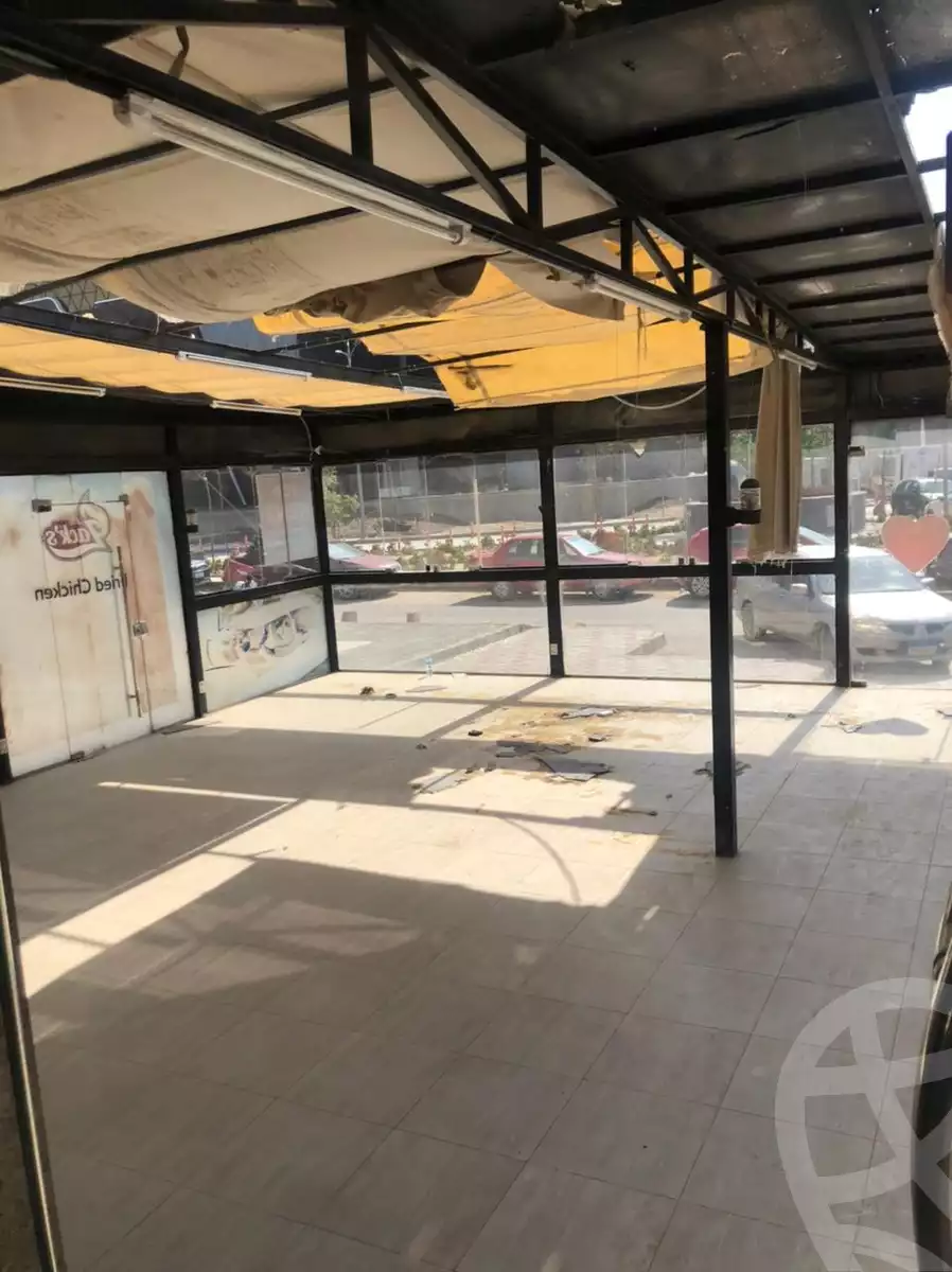 https://aqarmap.com.eg/ar/listing/3467252-for-rent-cairo-new-cairo-ltjm-lkhms-90th-street-90th:-between-mountain-view-roundabout-and-auc