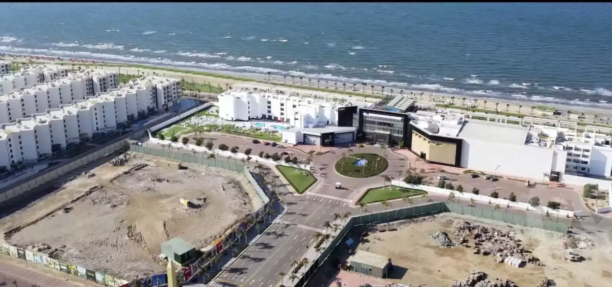 https://aqarmap.com.eg/en/listing/3774505-for-sale-port-said-kmbwnd-fy-bwr-s-yd-porto-said-compound-amer-group
