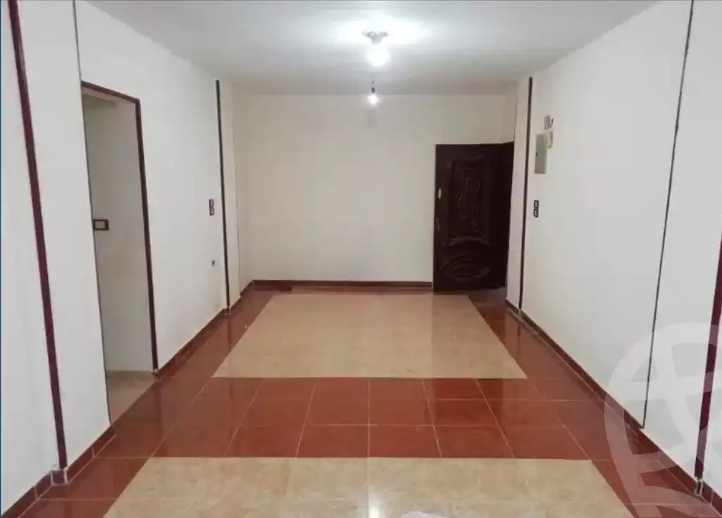 https://aqarmap.com.eg/ar/listing/3867575-for-sale-cairo-el-sheikh-zayed-city-el-hay-el-thaleth-ashaer-area-4