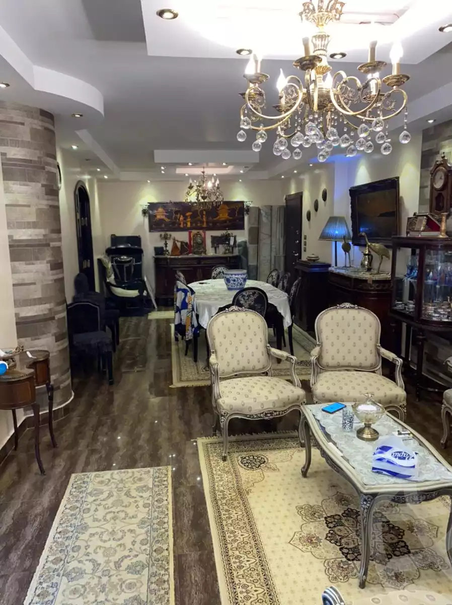 https://aqarmap.com.eg/en/listing/4253777-for-sale-cairo-heliopolis-cairo-heliopolis-heliopolis-square-abd-el-salam-ibrahim-st