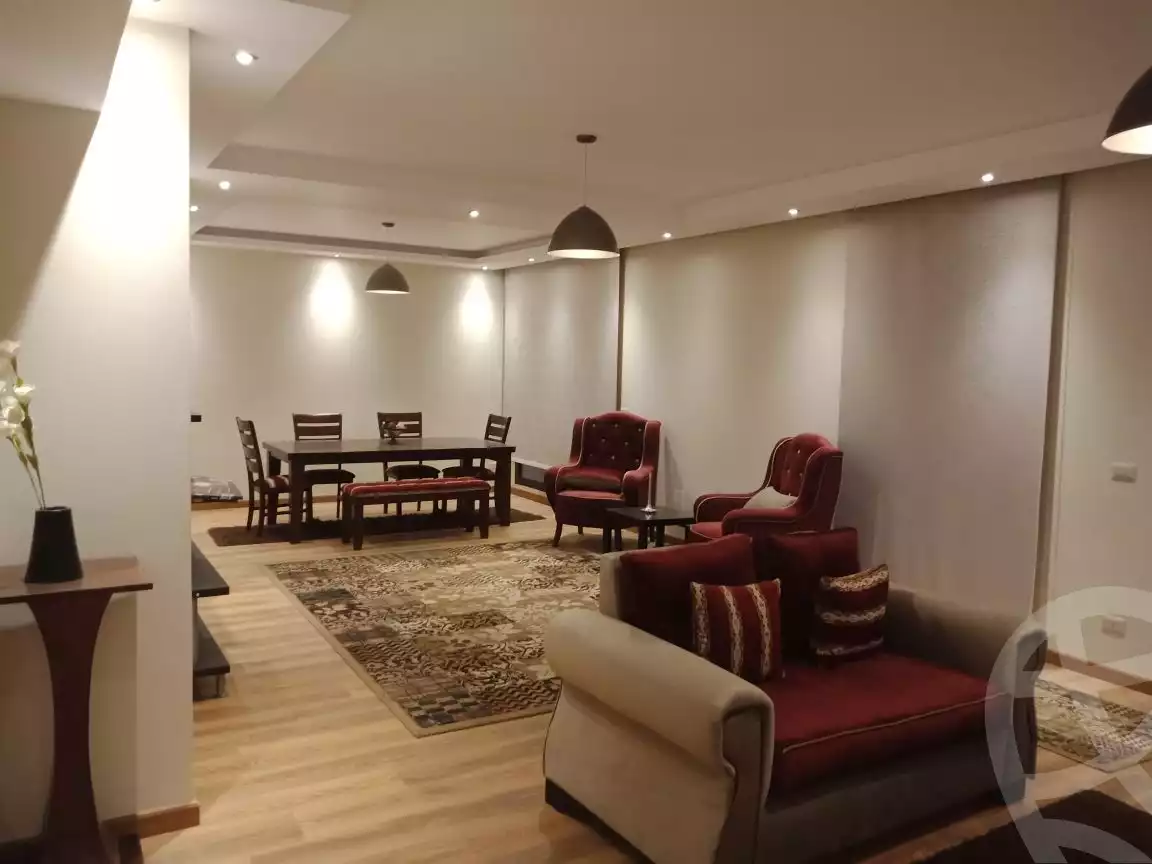 https://aqarmap.com.eg/en/listing/3901605-for-rent-cairo-el-sheikh-zayed-city-compounds-kmbwnd-wyst-twn-swdyk