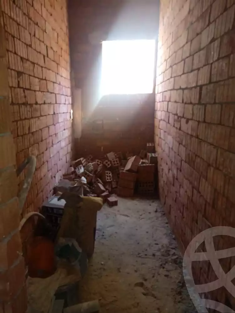 https://aqarmap.com.eg/ar/listing/4017734-for-sale-cairo-el-shorouk-lhy-lwl-shrq-neighborhood-1