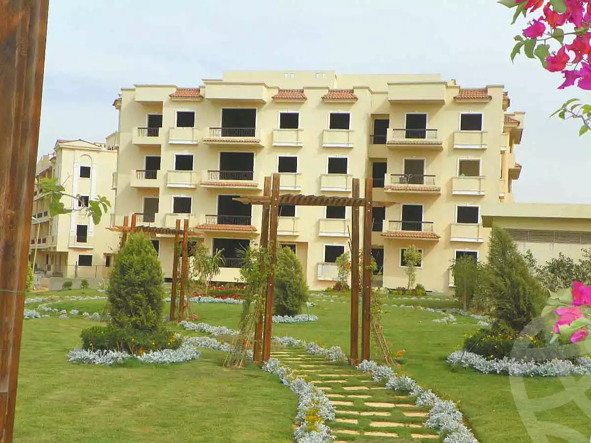 https://aqarmap.com.eg/ar/listing/3069481-projects-family-land