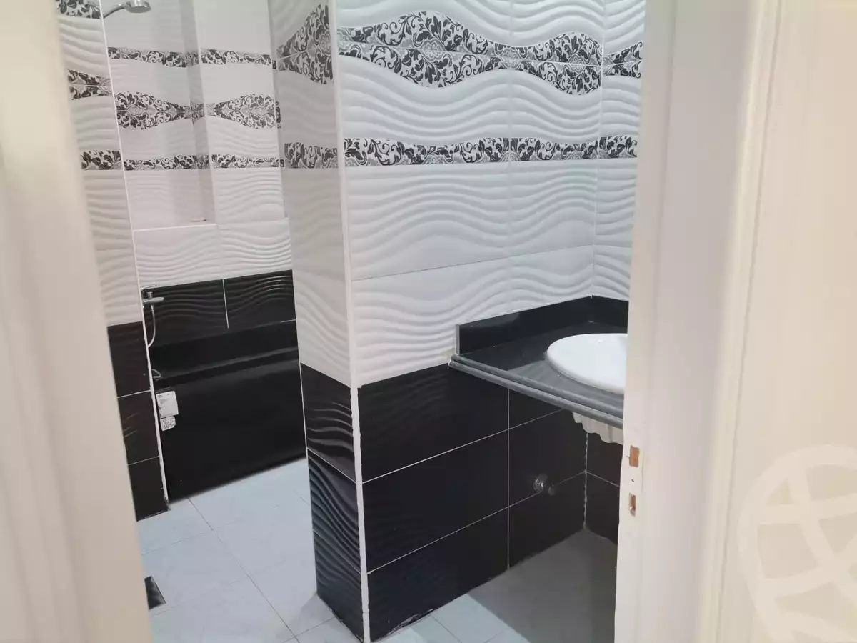 https://aqarmap.com.eg/ar/listing/3886336-for-rent-cairo-new-cairo-south-investors-zizinia-st