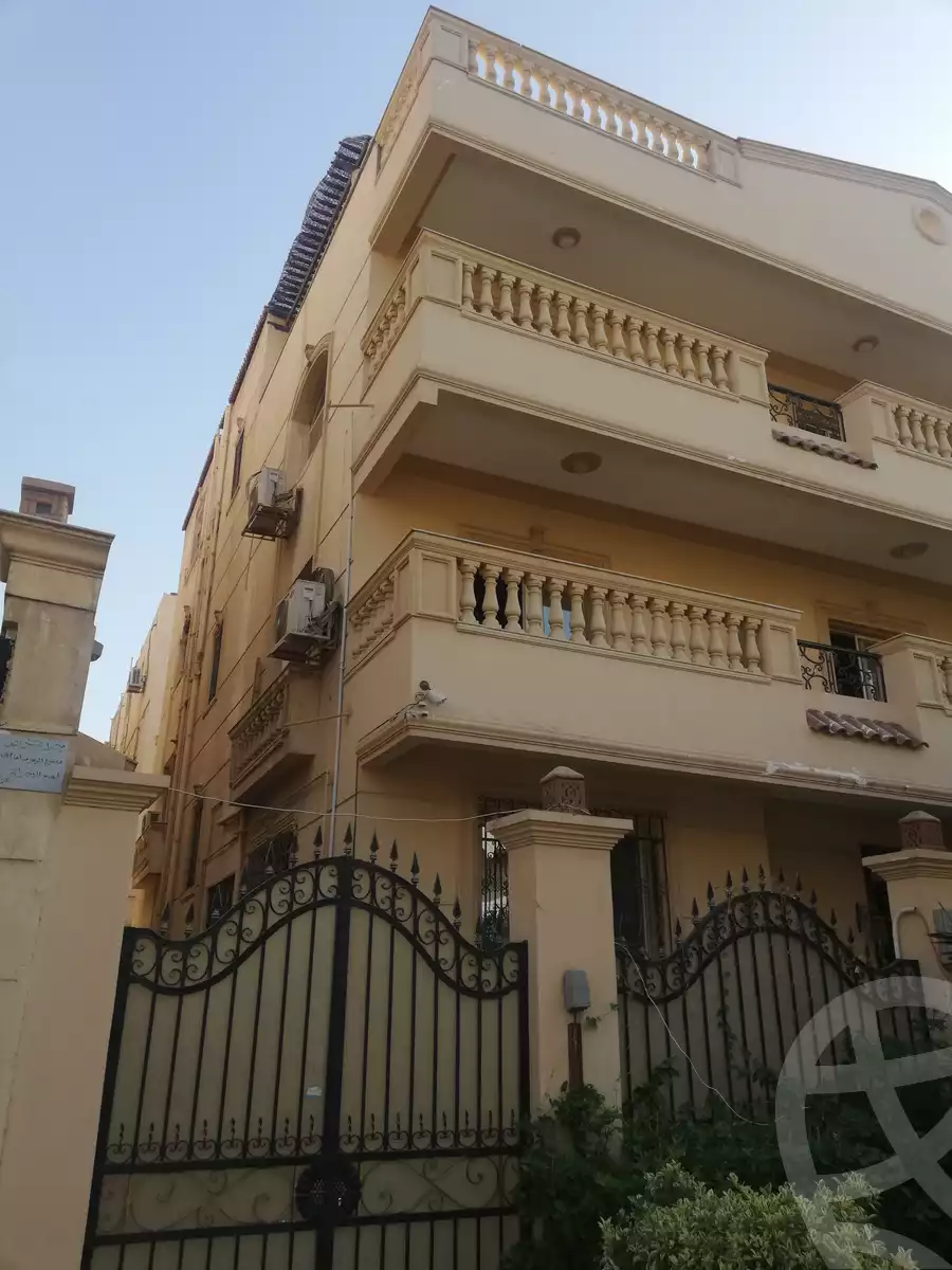 https://aqarmap.com.eg/ar/listing/3619406-for-sale-cairo-new-cairo-ltjm-lkhms-el-ahyaa-third-neighborhood-street-14