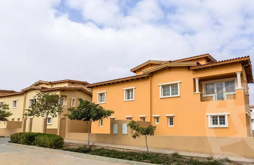 https://aqarmap.com.eg/ar/listing/3625299-for-sale-cairo-new-cairo-compounds-hyde-park