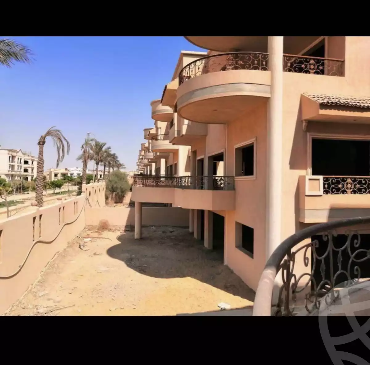 https://aqarmap.com.eg/en/listing/4200052-for-sale-cairo-new-cairo-compounds
