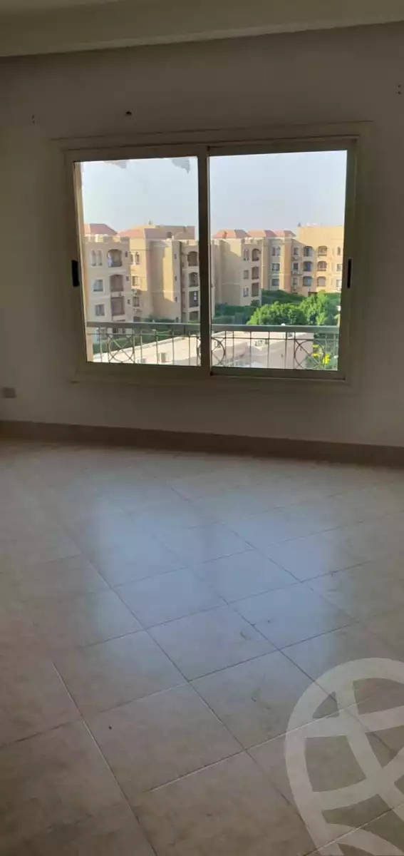 https://aqarmap.com.eg/ar/listing/3678626-for-rent-cairo-new-cairo-compounds-mena-residence