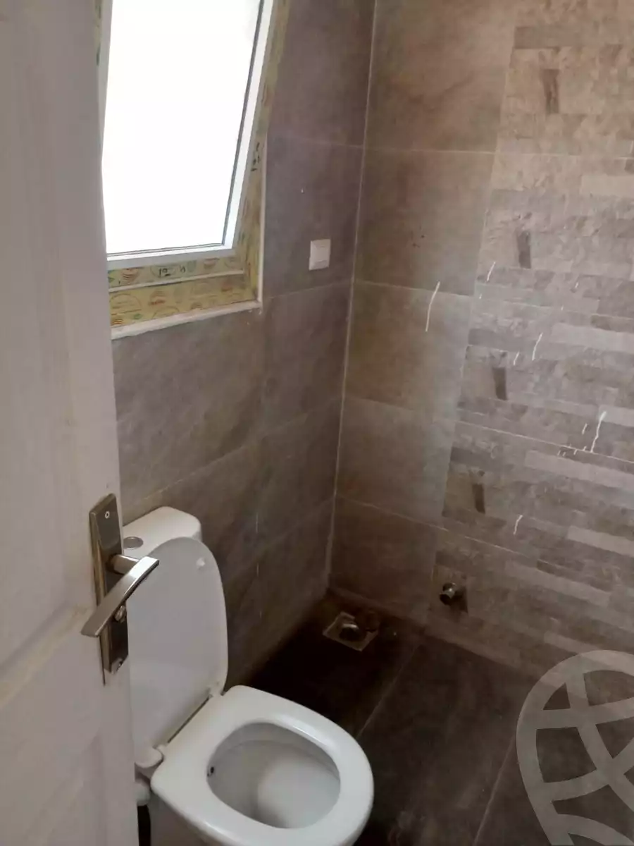 https://aqarmap.com.eg/en/listing/3678697-for-rent-cairo-new-cairo-first-settlement-mhwr-mstfy-kml