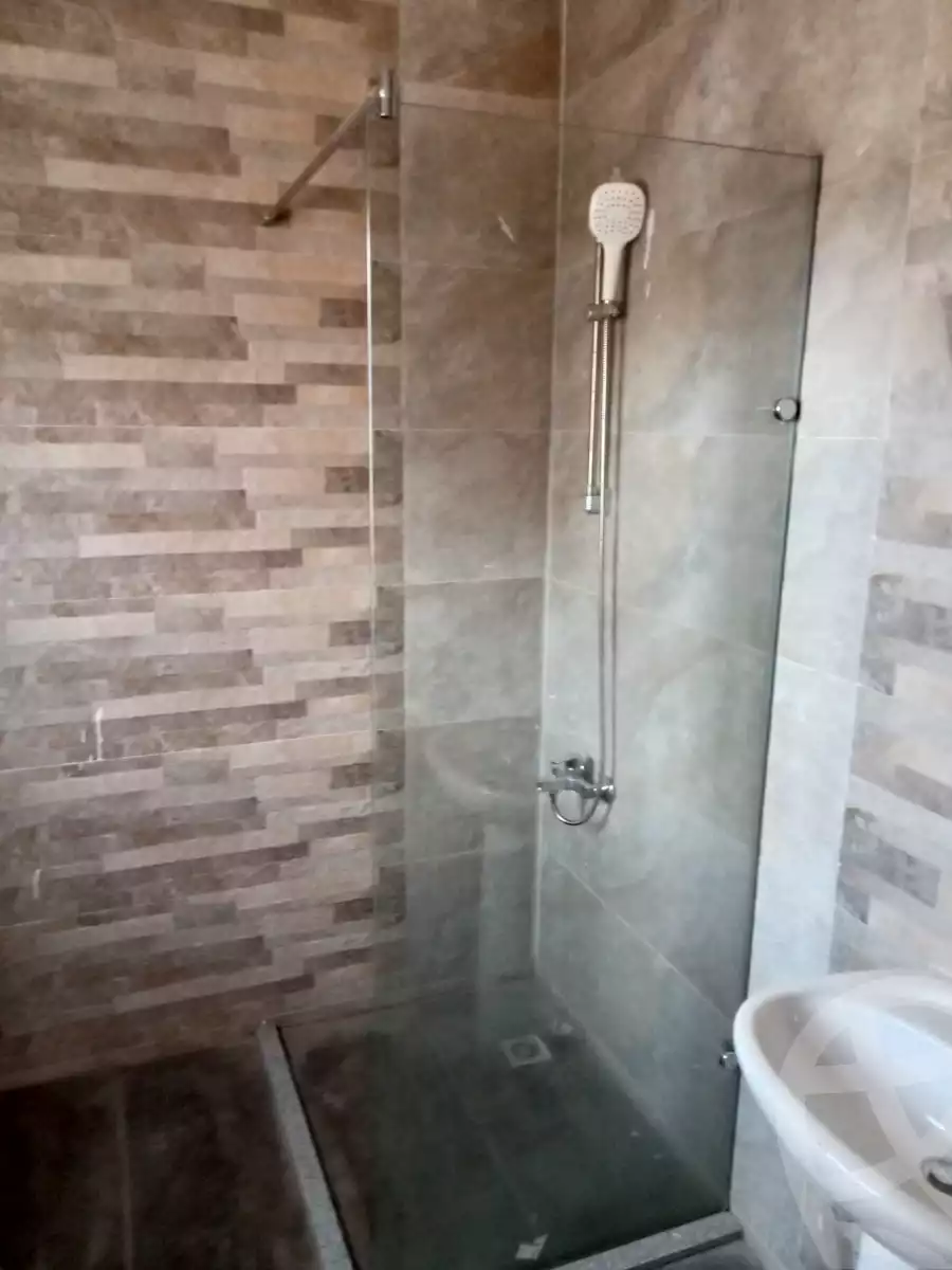 https://aqarmap.com.eg/en/listing/3678697-for-rent-cairo-new-cairo-first-settlement-mhwr-mstfy-kml