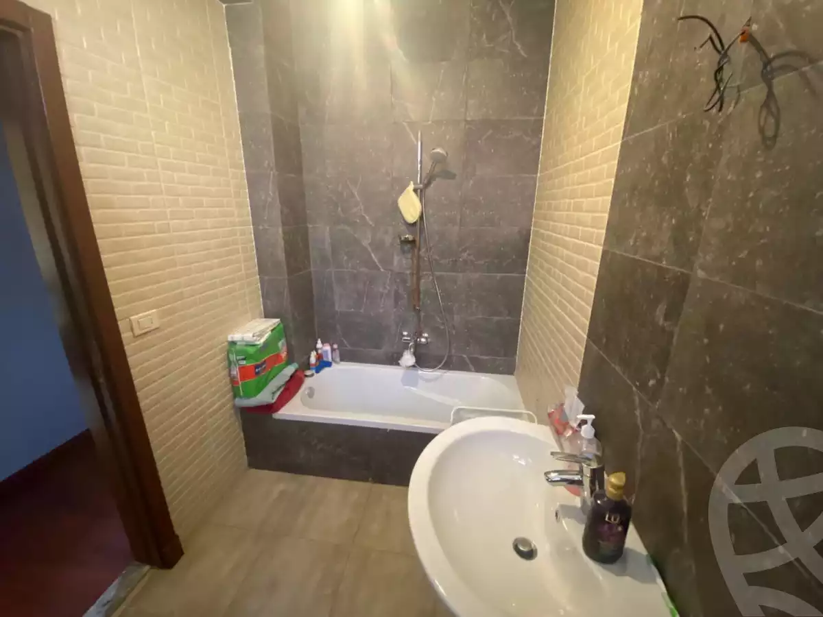 https://aqarmap.com.eg/en/listing/4063163-for-rent-cairo-new-cairo-kalif-meraj-city