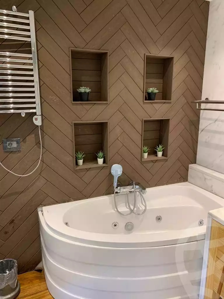 https://aqarmap.com.eg/ar/listing/3680054-for-rent-cairo-el-sheikh-zayed-city-compounds-kmbwnd-wyst-twn-swdyk