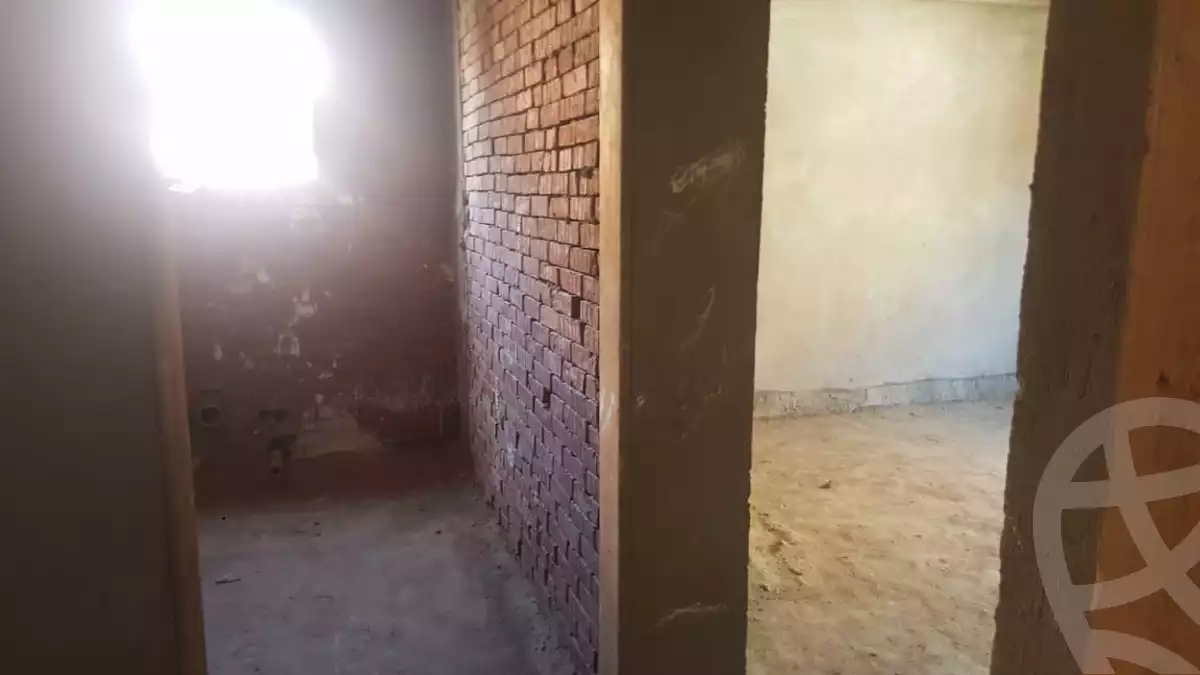 https://aqarmap.com.eg/ar/listing/4026106-for-sale-cairo-el-shorouk-lhy-lwl-shrq-neighborhood-1