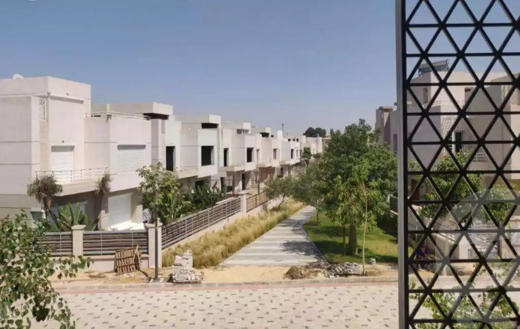 https://aqarmap.com.eg/ar/listing/3686678-for-sale-cairo-el-sheikh-zayed-city-compounds-in-sheikh-zayed-atrio