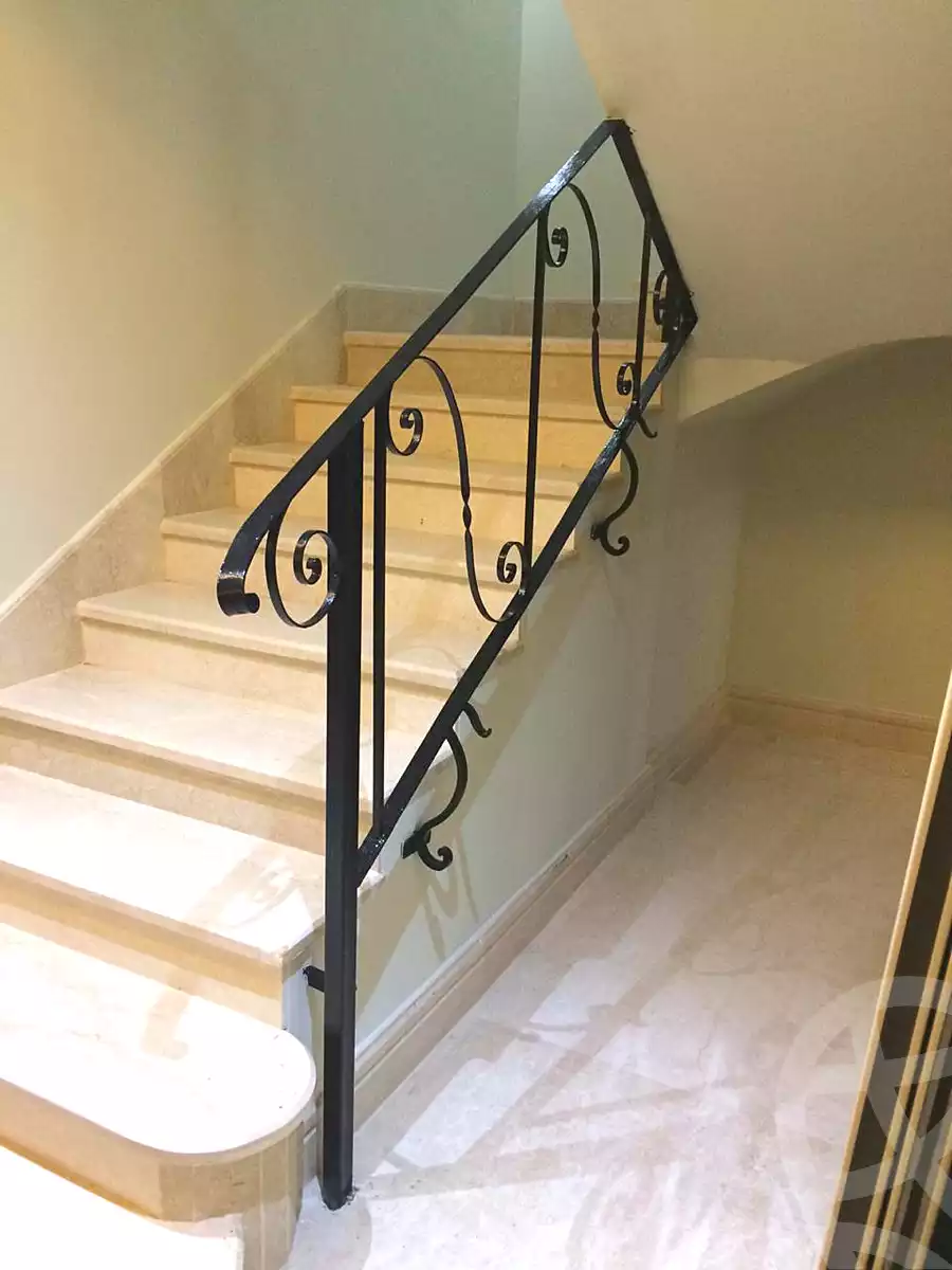 https://aqarmap.com.eg/ar/listing/3707358-for-sale-cairo-el-sheikh-zayed-city-compounds-greens