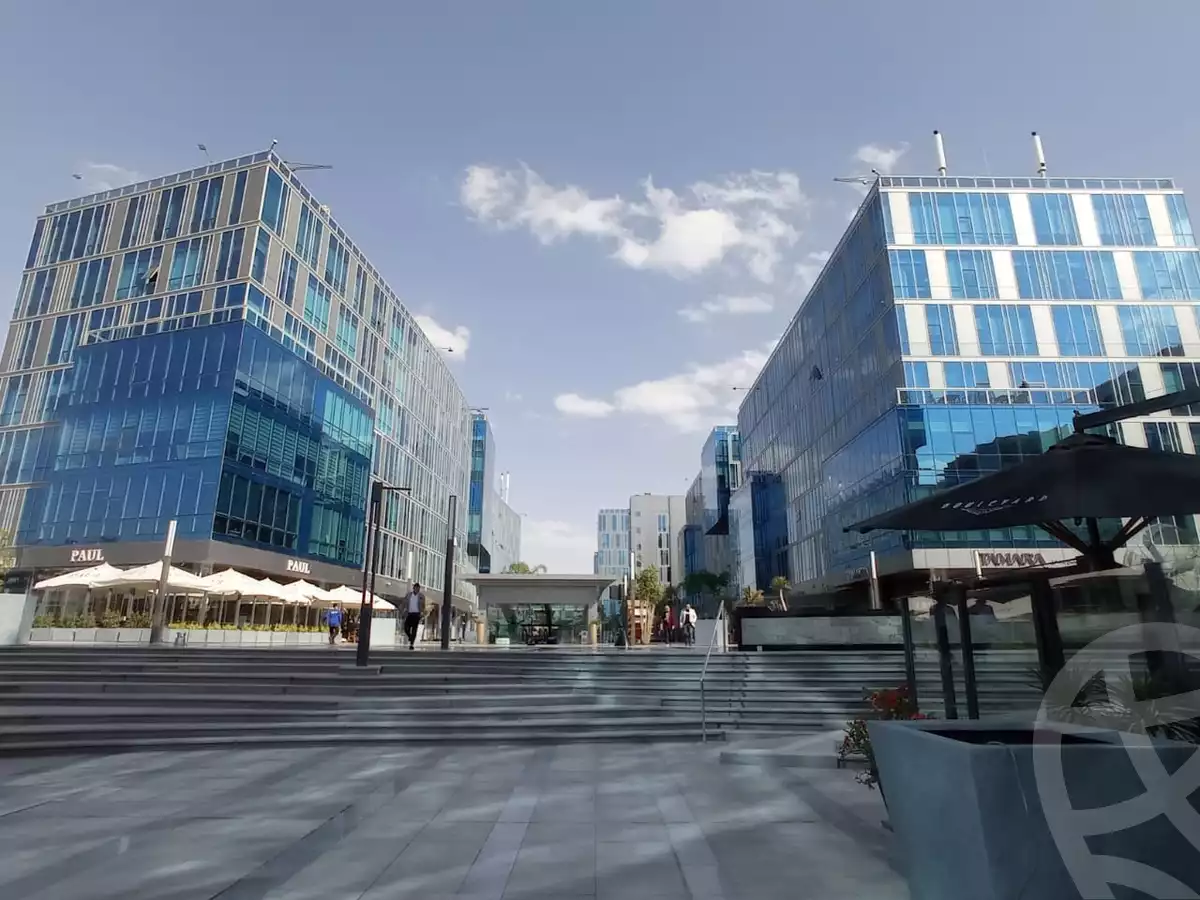 https://aqarmap.com.eg/ar/listing/4063652-for-sale-cairo-el-sheikh-zayed-city-compounds-in-sheikh-zayed-capital-business-park