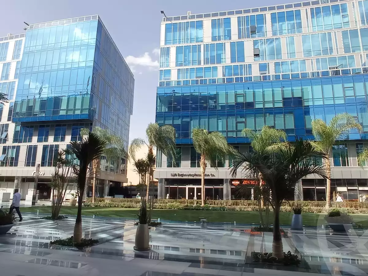 https://aqarmap.com.eg/ar/listing/4063652-for-sale-cairo-el-sheikh-zayed-city-compounds-in-sheikh-zayed-capital-business-park