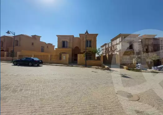 https://aqarmap.com.eg/ar/listing/3723021-for-sale-cairo-el-sheikh-zayed-city-compounds-greens