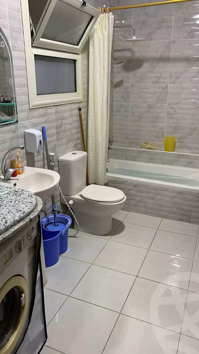 https://aqarmap.com.eg/ar/listing/4293000-for-sale-cairo-mokattam-manteqt-ganob-s