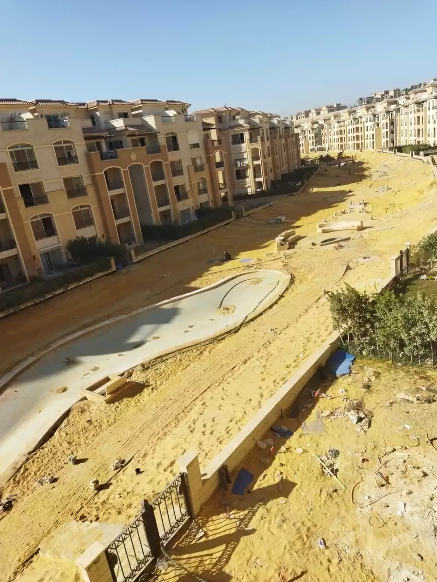 https://aqarmap.com.eg/ar/listing/4188027-for-sale-cairo-new-cairo-compounds-stwn-ryzydns-by-ar-y-llttwyr