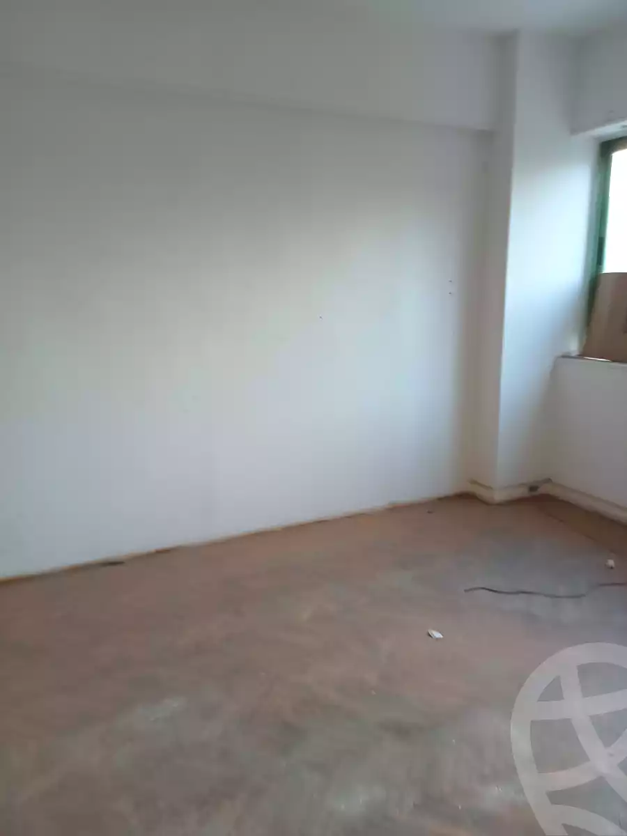 https://aqarmap.com.eg/ar/listing/3733024-for-rent-cairo-nasr-city-1st-zone-el-senaa-st