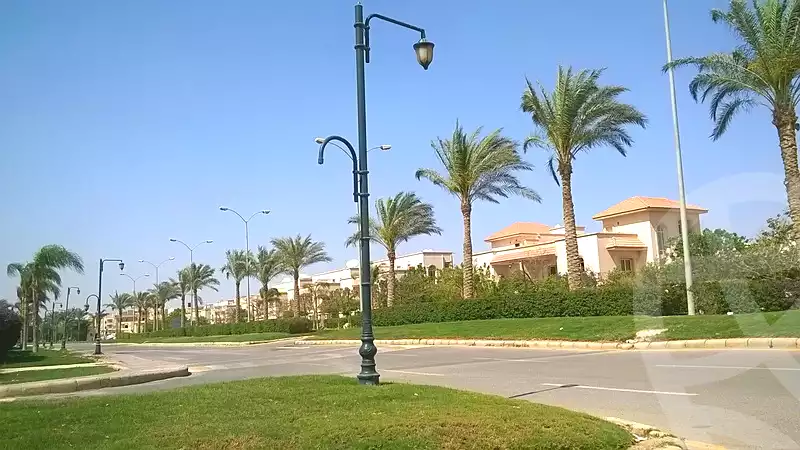 https://aqarmap.com.eg/ar/listing/3748843-for-sale-cairo-el-sheikh-zayed-city-compounds-greens