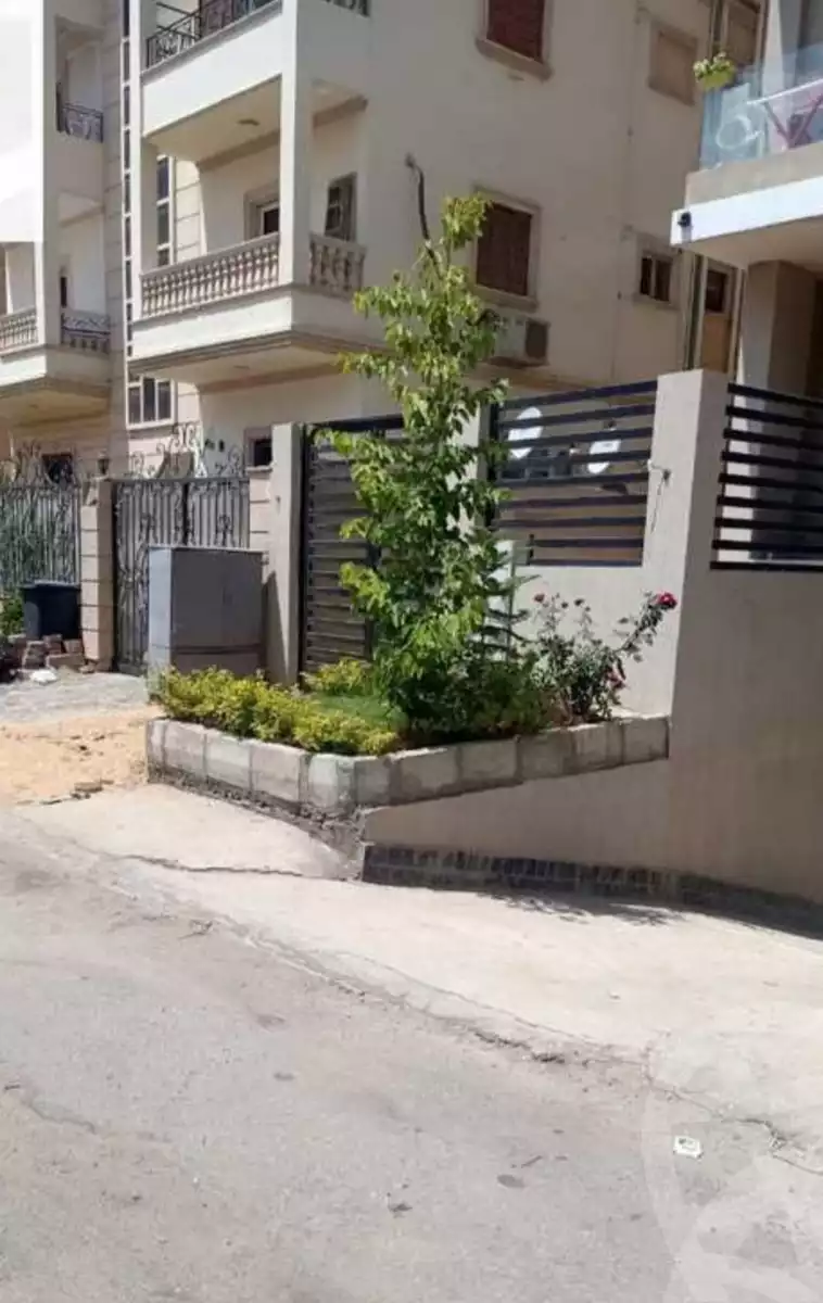https://aqarmap.com.eg/ar/listing/3761591-for-sale-cairo-new-cairo-hy-skn-ljm-lmryky