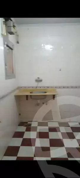 https://aqarmap.com.eg/ar/listing/3761845-for-sale-cairo-6th-of-october-el-ahyaa-neighborhood-5th-no-3-st