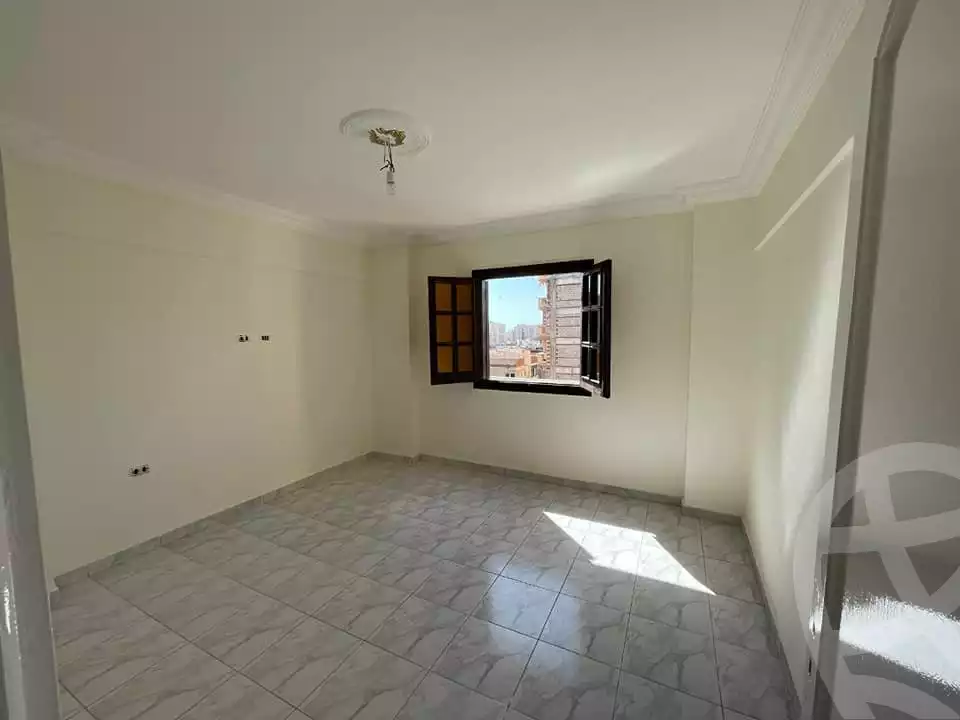 https://aqarmap.com.eg/en/listing/4183754-for-sale-alexandria-moharram-bey-abd-el-hafez-st