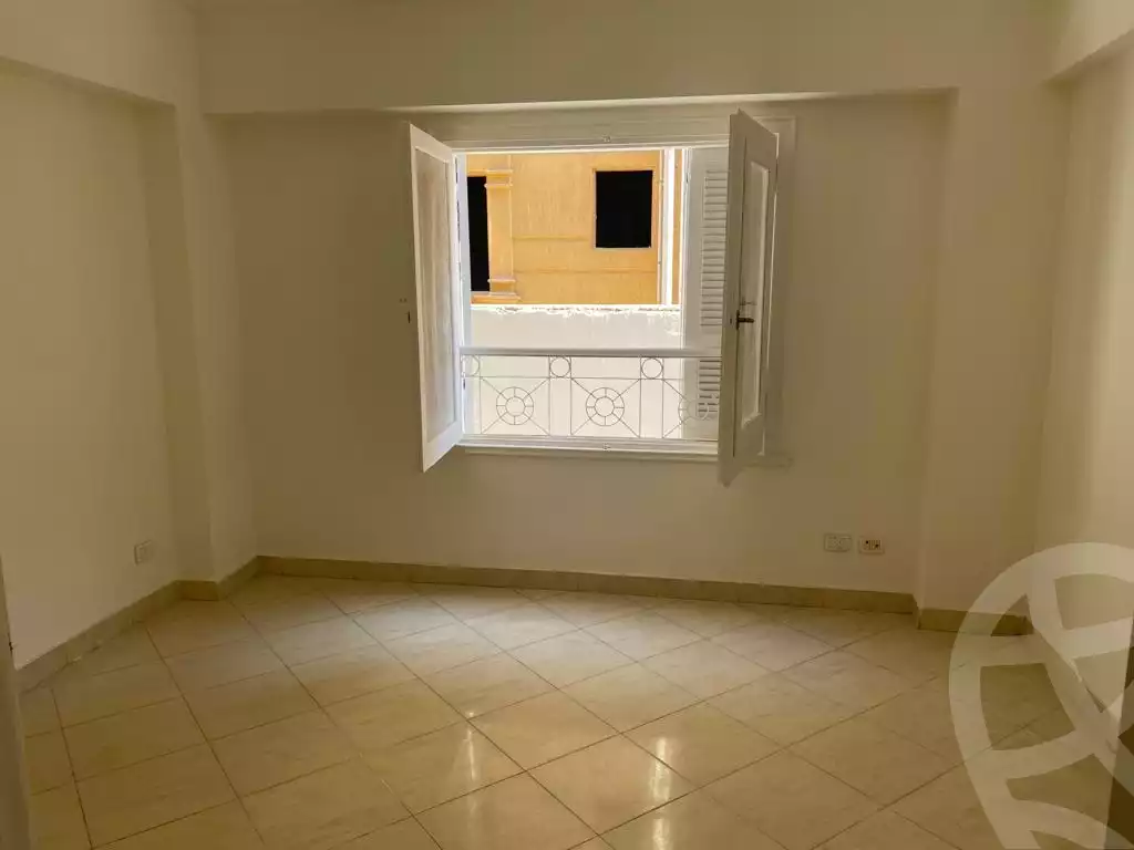 https://aqarmap.com.eg/en/listing/3766197-for-sale-cairo-new-cairo-mohammed-nagib-axis-st