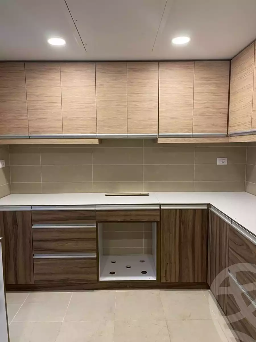 https://aqarmap.com.eg/ar/listing/3766938-for-rent-cairo-6th-of-october-compound-pyramid-hills