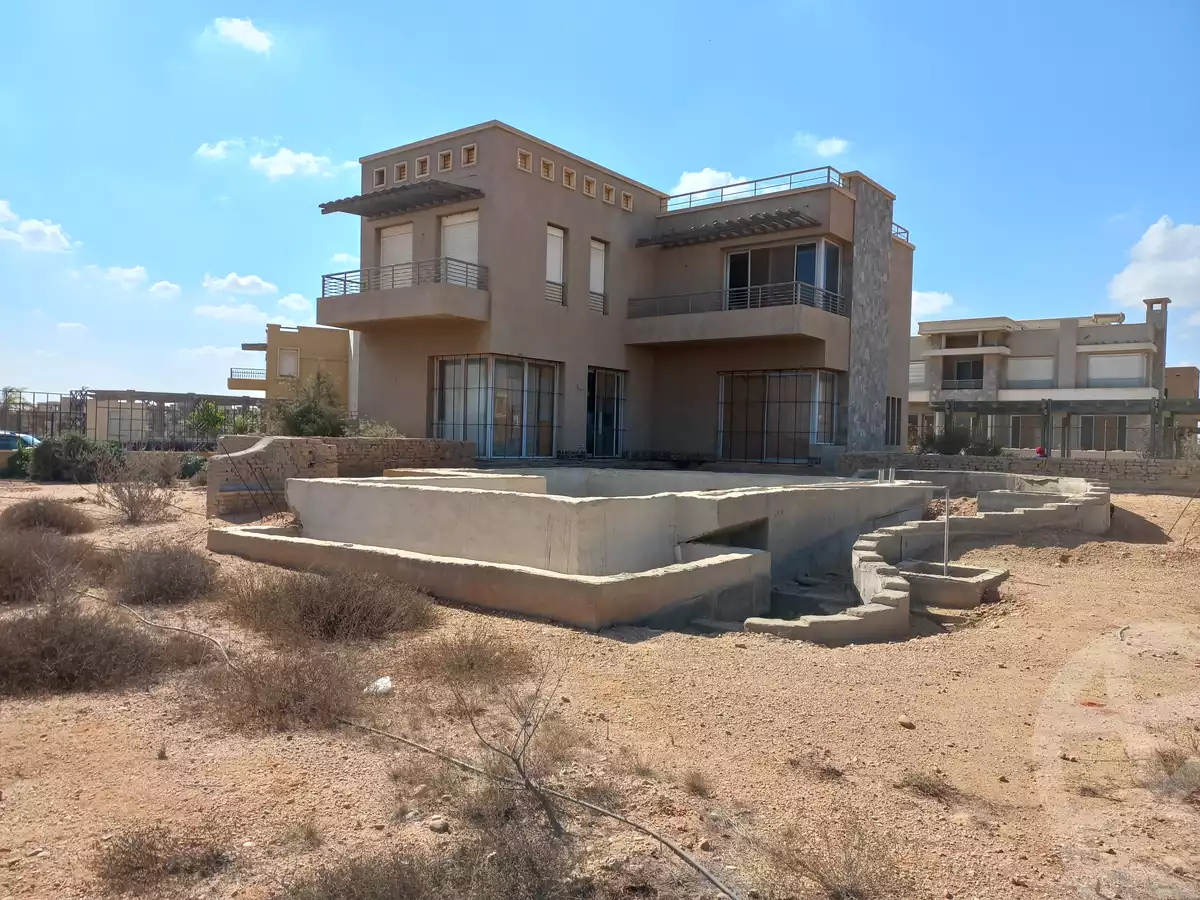 https://aqarmap.com.eg/ar/listing/3772811-for-sale-cairo-alex-cairo-desert-road-mdyn-sfnks-ljdyd